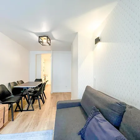 Apartment 152 - Urban Cosy Flat In *